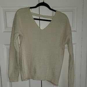 Elegant Cream V-Neck Sweater